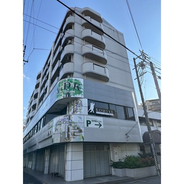 X-OVER21覚王山（クロスオーバー２１カクオウザン）